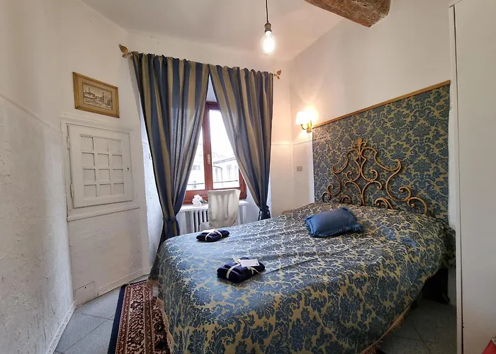 La Sede Dell\'Arte Monolocale Studio E Camere In Torre Medievale Vicino A Duomo E Piazza Signoria